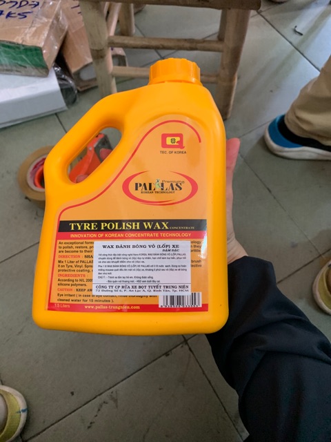 Wax bóng vỏ lốp xe 1.5l Pallas