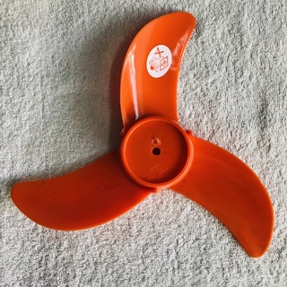 Cánh quạt B3 cam 3 lá lỗ khuyết