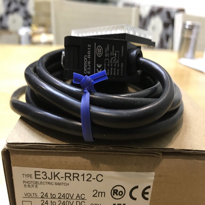 Cảm biến quang E3JK-RR12