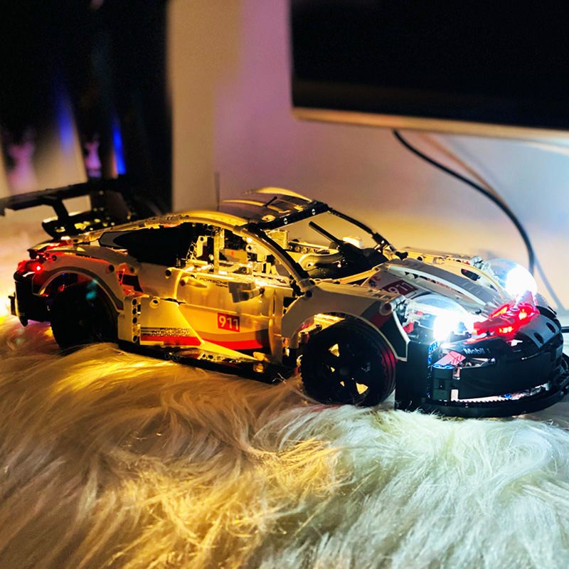 Mô Hình Lắp Ráp  Xe Hơi Thể Thao Lamborghini Porsche 911