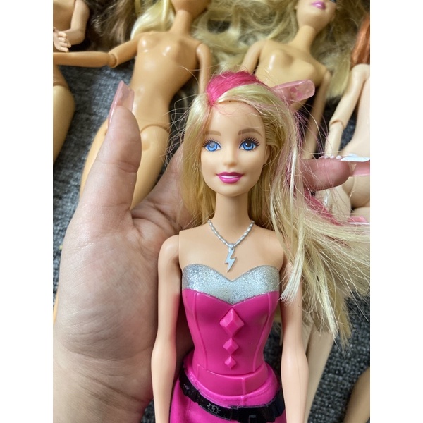 BBA2E-BÚP BÊ BARBIE KHỚP TAY CHÂN MẶT XINH