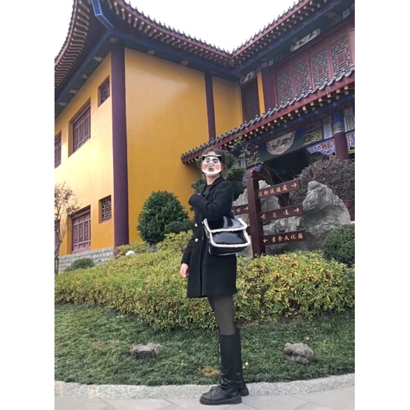 Áo khoác dạ tweed suông cổ vest dáng dài trắng đen