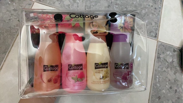 Set 4 chai sữa tắm mini Cottage 50ml