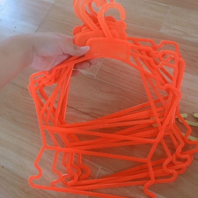 Combo 50 móc bộ trẻ con cho khách