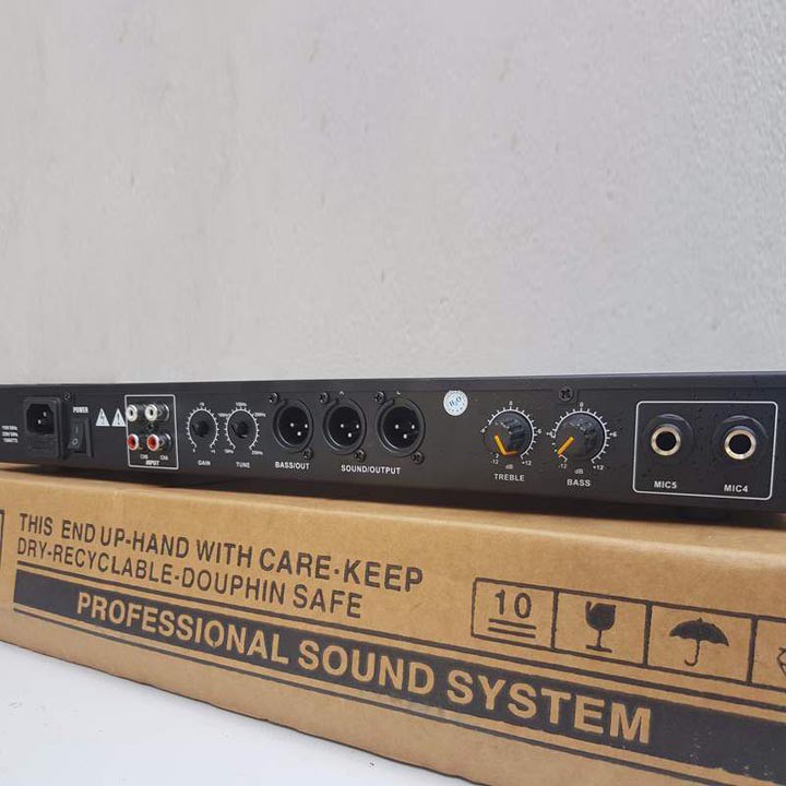 Vang số karaoke DBX DSP99 - vang so chinh co
