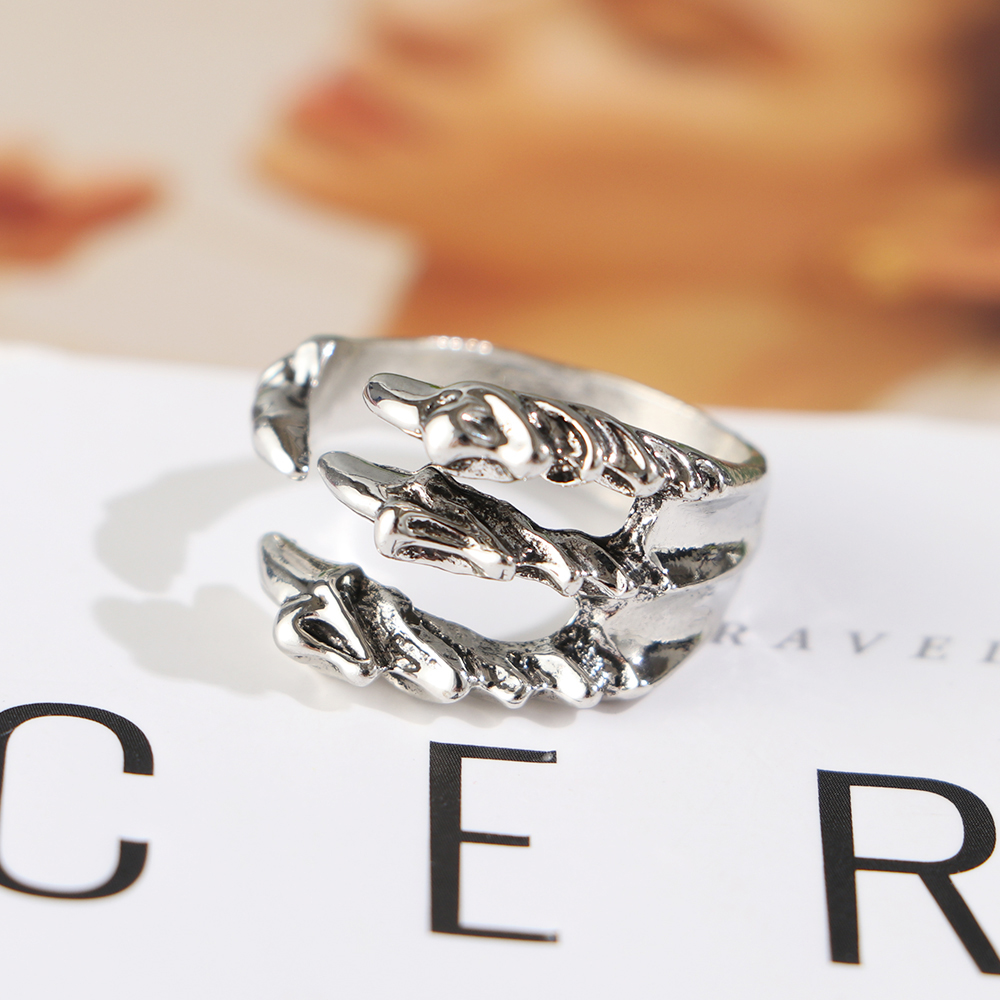 Nhẫn Thép Titan Hình Móng Vuốt Chim Đại Bàng Phong Cách Retro