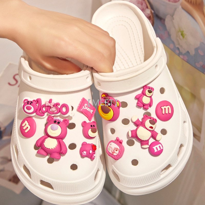 [MEET] Phụ Kiện Khóa Cài Giày Crocs DIY Hình Gấu Dâu Tây Hoạt Hình Trang Trí Hoa