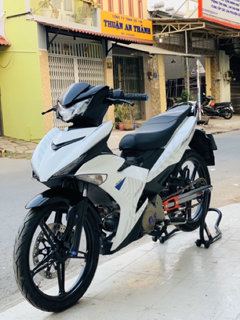 Đầu đèn exciter 2019. Chính hãng yamaha. Luôn cáp chuyên đổi