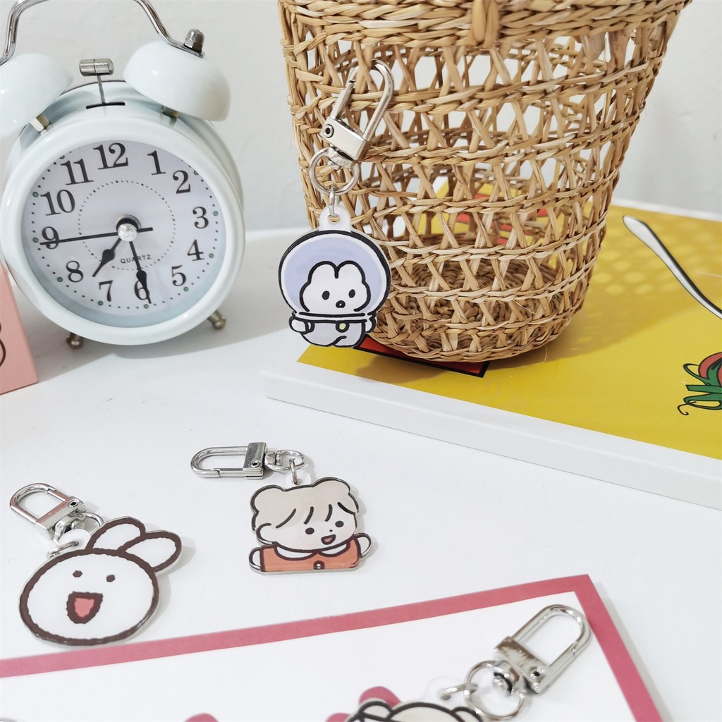 Móc Chìa Khoá Hoạt Hình Bằng Acrylic Có Kẹp Lò Xo Tiện Lợi MPK09