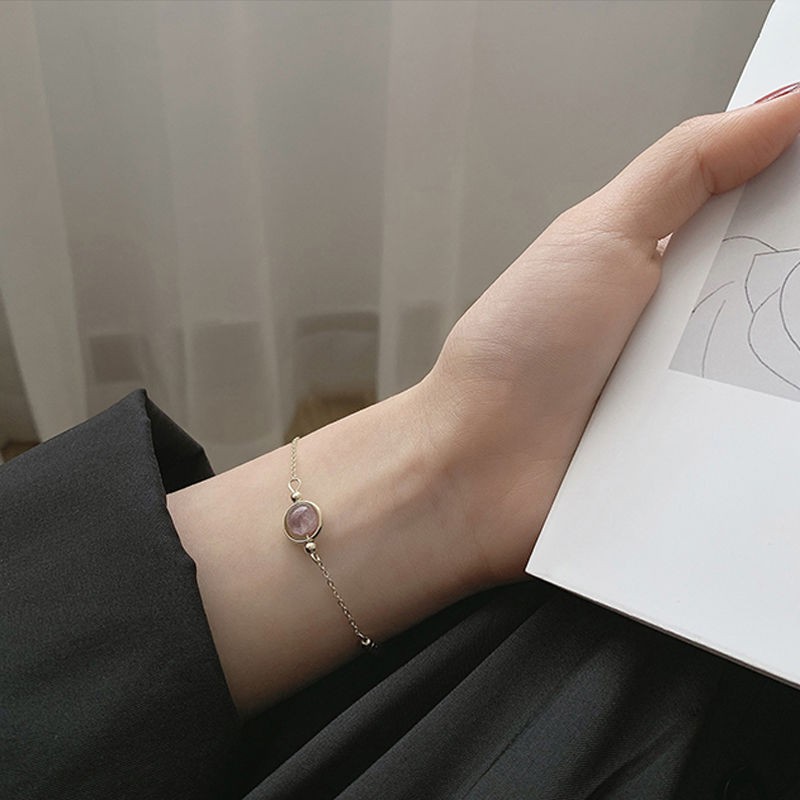 Vòng tay mạ vàng đính hạt đá pha lê tinh tế dành cho nữ