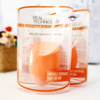 Mút tán kem nền Real Techniques Miracle Complexion Sponge