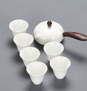 Bộ ấm chén trà Gốm trắng Đức Hoa