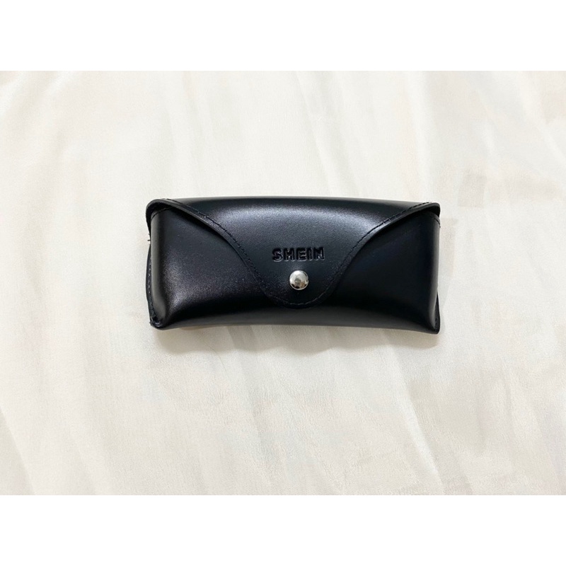 Kính Shein full box có mail mua hàng của web chính hãng