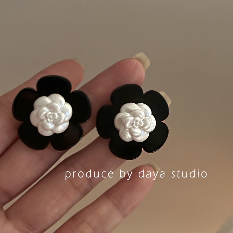 Khuyên Tai Acrylic Cao Cấp Màu Sắc Tương Phản Phong Cách Vintage Pháp