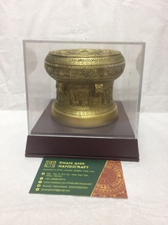 Mô hình trống đồng Đông sơn