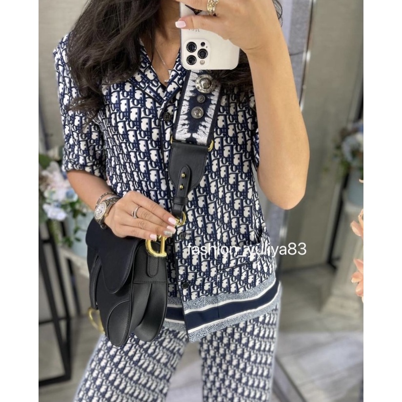 bộ đồ ngủ kiểu mới đầy đủ họa tiết in logo áo sơ mi ngắn tay + quần ống rộng lưng cao co giãn Dior CD