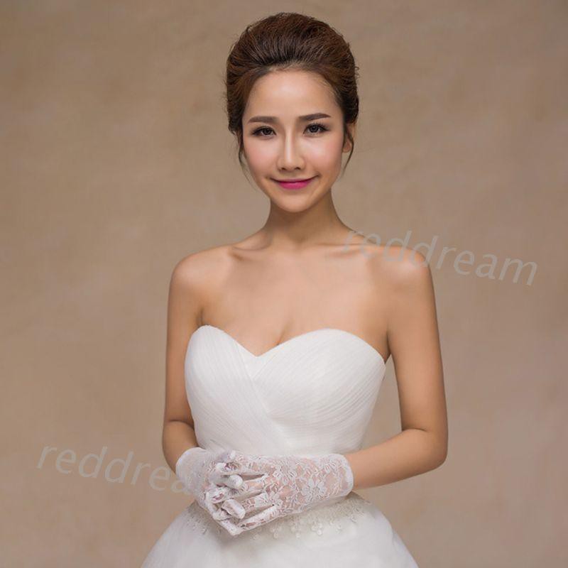 Găng Tay Ren Trắng Thời Trang Cho Cô Dâu