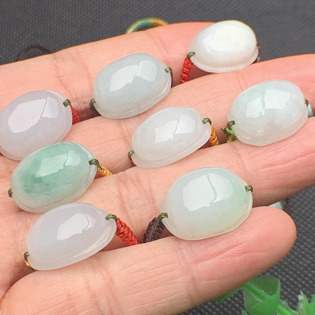 Nhẫn trứng phong thủy ngọc cẩm thạch/Ngọc phỉ thúy tự nhiên
