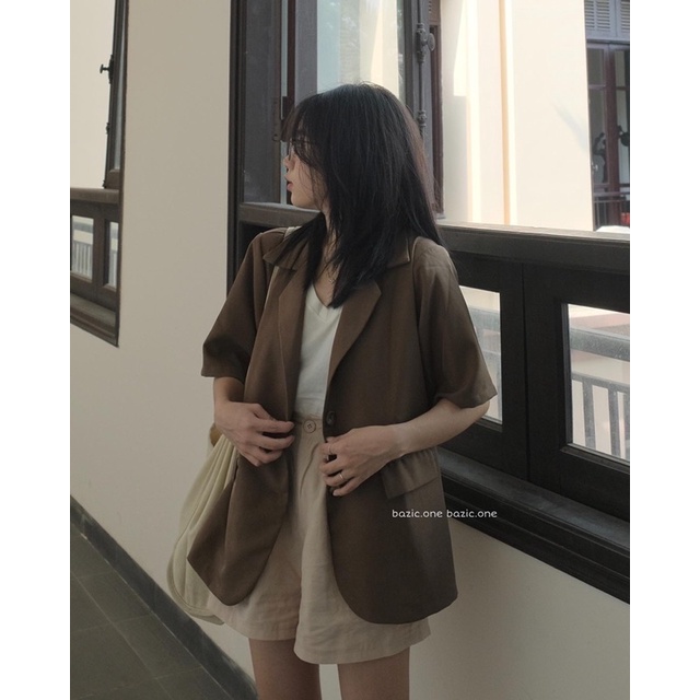 Áo khoác blazer cộc tay form oversize có đệm vai Bazic one | BigBuy360 - bigbuy360.vn