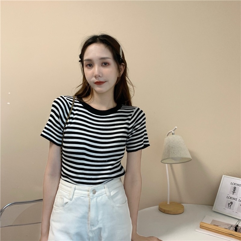 [Hana And Alice] Áo Thun Dệt Kim Vải Lụa Lạnh Dáng Ôm Họa Tiết Kẻ Sọc Thời Trang
