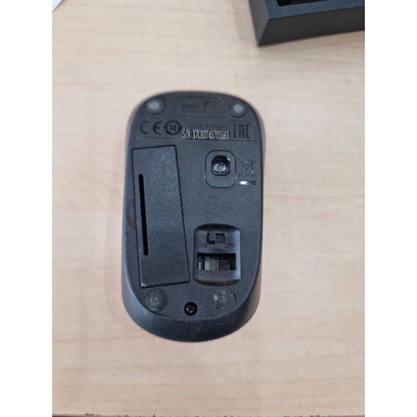 Chuột không dây Genius NX 7010 - màu đỏ like new