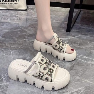 Dép đế bánh mì quai ngang phối đá,dép sandal đế bánh mì phong cách mới cho nữ✨✨