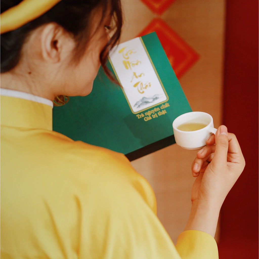 Hộp trà Thái Nguyên biếu tặng cao cấp Trà nõn tôm chăm bón trứng gà 400g | BigBuy360 - bigbuy360.vn