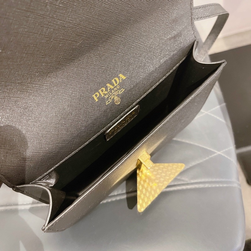 Túi pra.da da xước s22