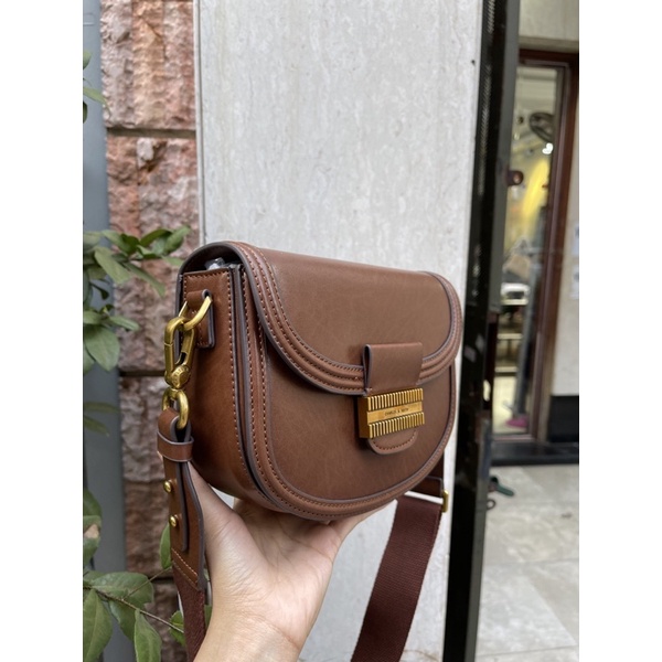 Túi móng ngựa ck