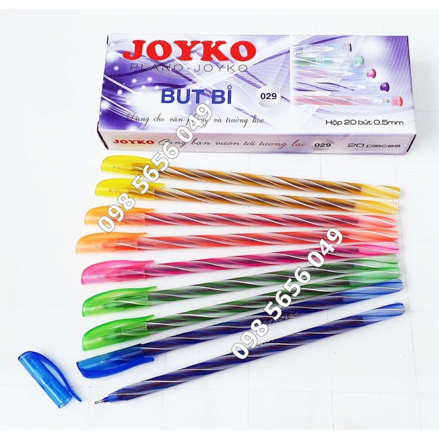 1 hộp bút nến