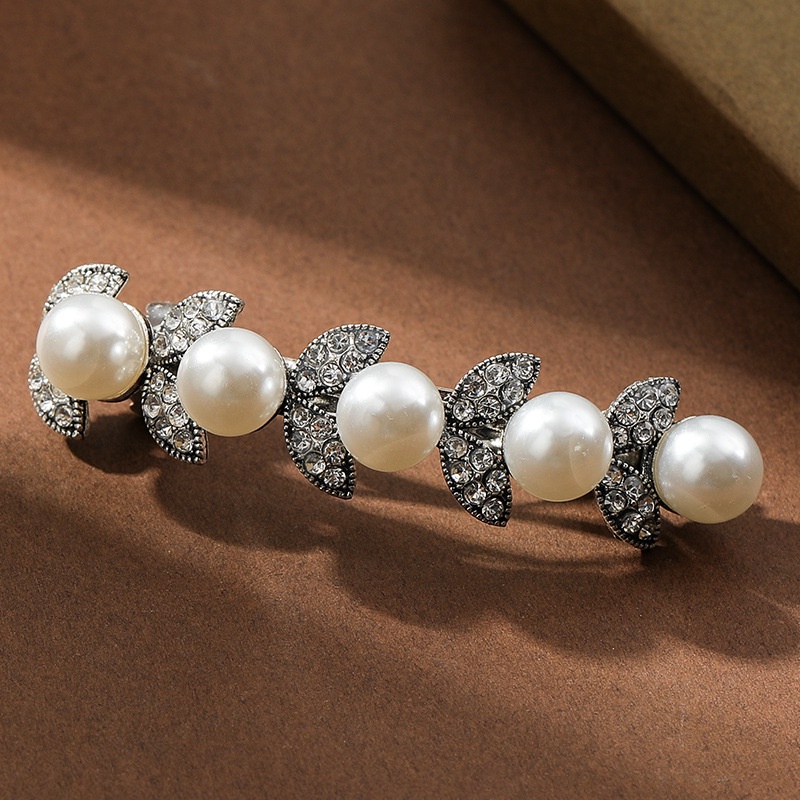 Kẹp Tóc Đính Ngọc Trai Xinh Xắn Thời Trang Mùa Xuân