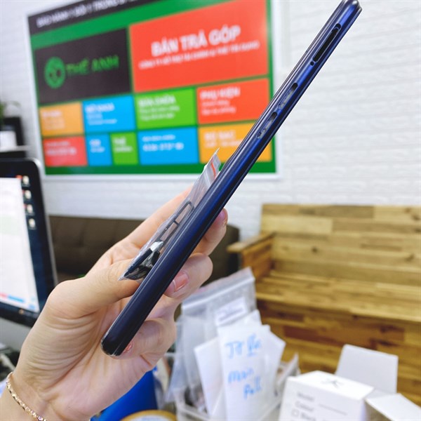 Bộ vỏ OPPO A3s 16GB chọt sim dưới