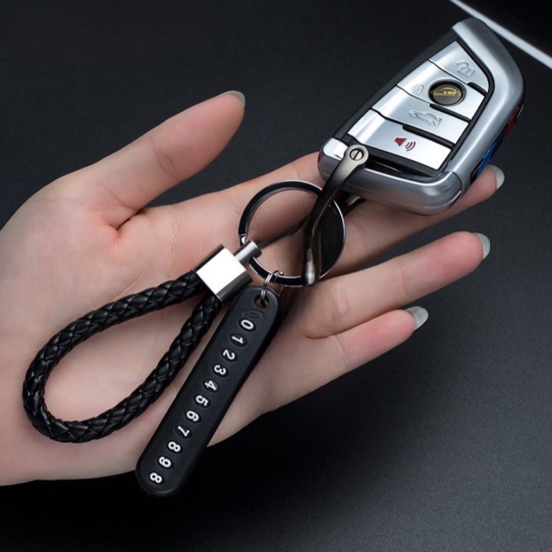 Móc treo chìa khoá ô tô có bảng số điện thoại, Móc treo chìa khoá có bảng số điện thoại