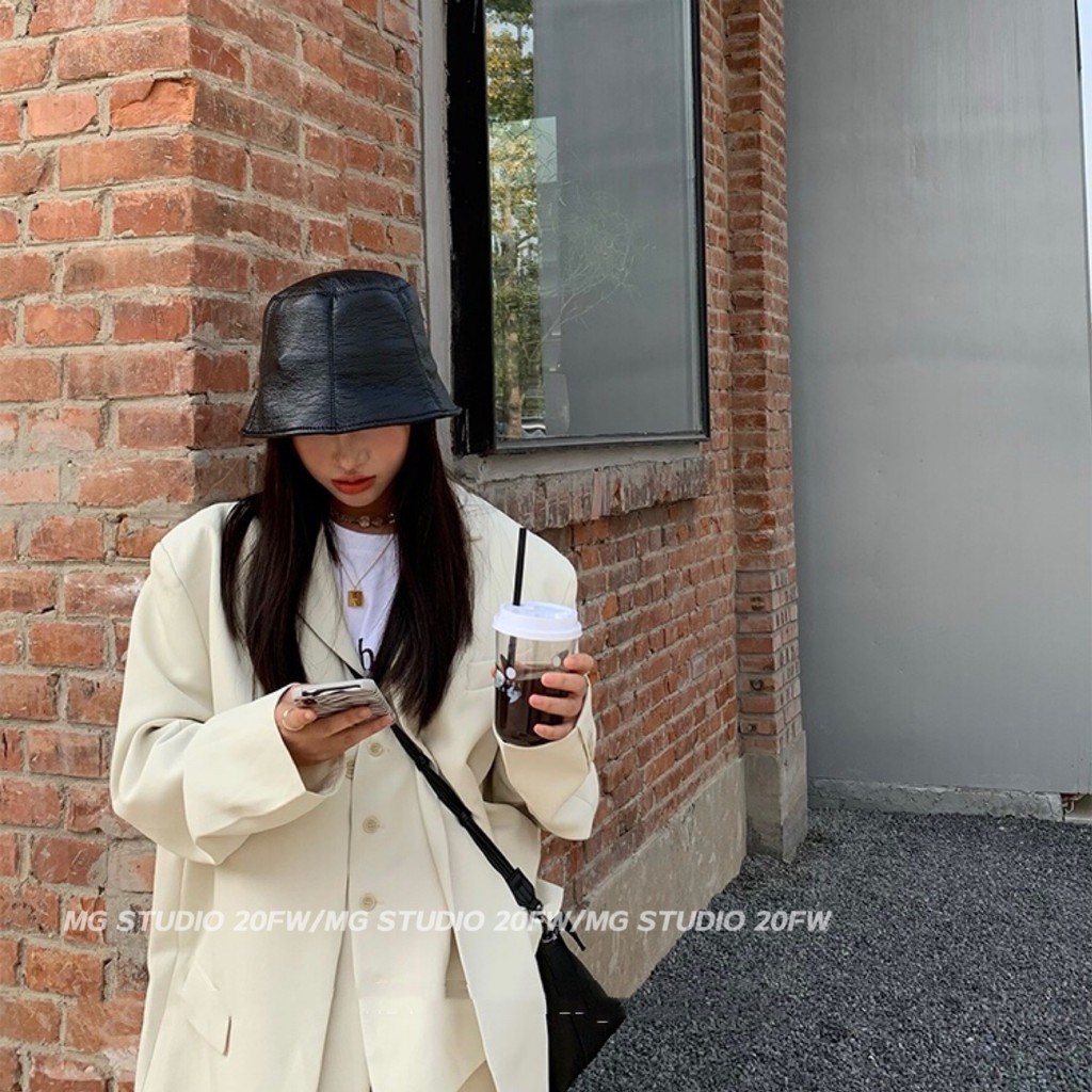 Nón bucket da pu phong cách Hàn Quốc dễ phối đồ