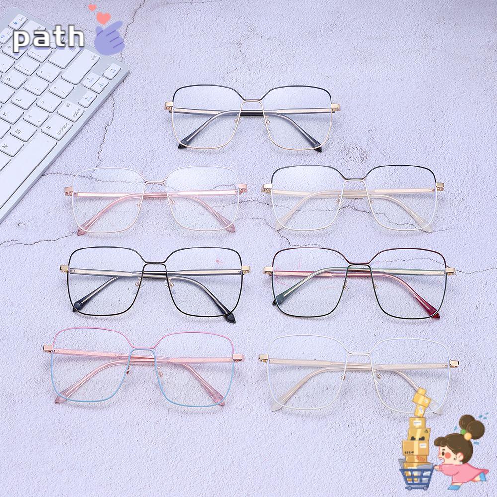 Mắt Kính Gọng Vuông Thời Trang Cho Người Cận Thị