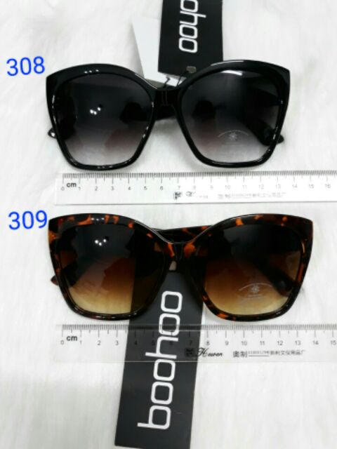 Kính Boohoo -xách tay Mỹ -có bill chính hãng-xước nhẹ ở mắt phải giảm còn 120k-ko ảnh hưởng đến tầm nhìn