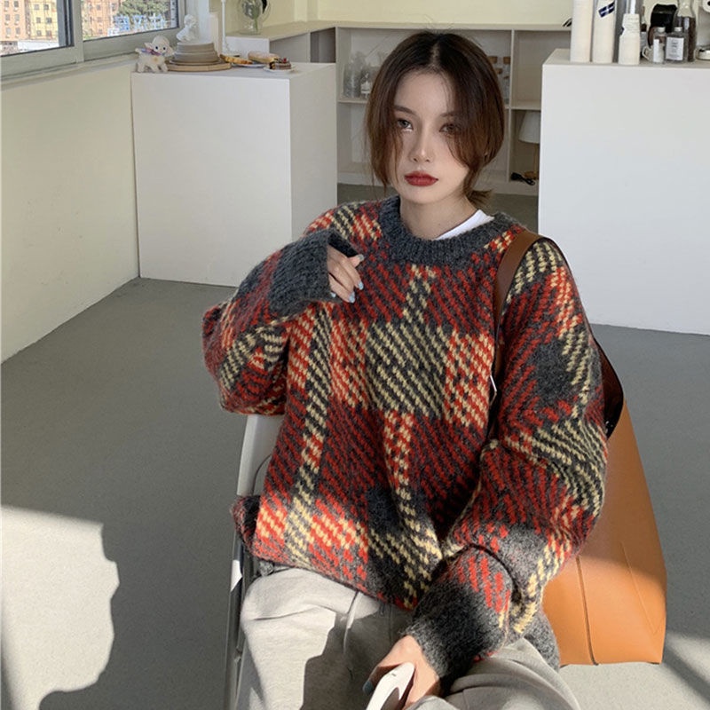 Áo Sweater Dệt Kim Chui Đầu Kẻ Sọc Màu Tương Phản Thời Trang Thu Đông Cho Nữ