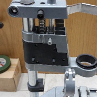 CHÂN ĐẾ MÁY KHOAN CÓ Ê TÔ 6102B