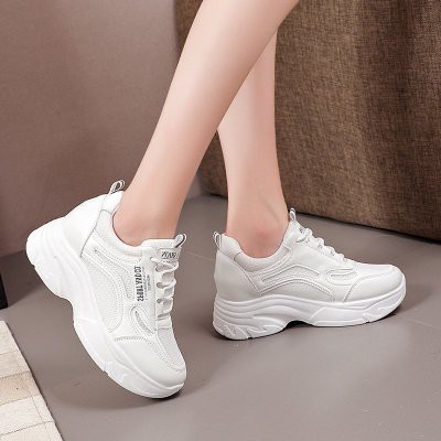 GIÀY SNEAKERS NỮ TRẮNG ĐEN . ĐỘN ĐẾ 7CM GIÚP TĂNG CHIỀU CAO. KIỂU DÁNG TRẺ TRUNG HIỆN ĐẠI. | BigBuy360 - bigbuy360.vn