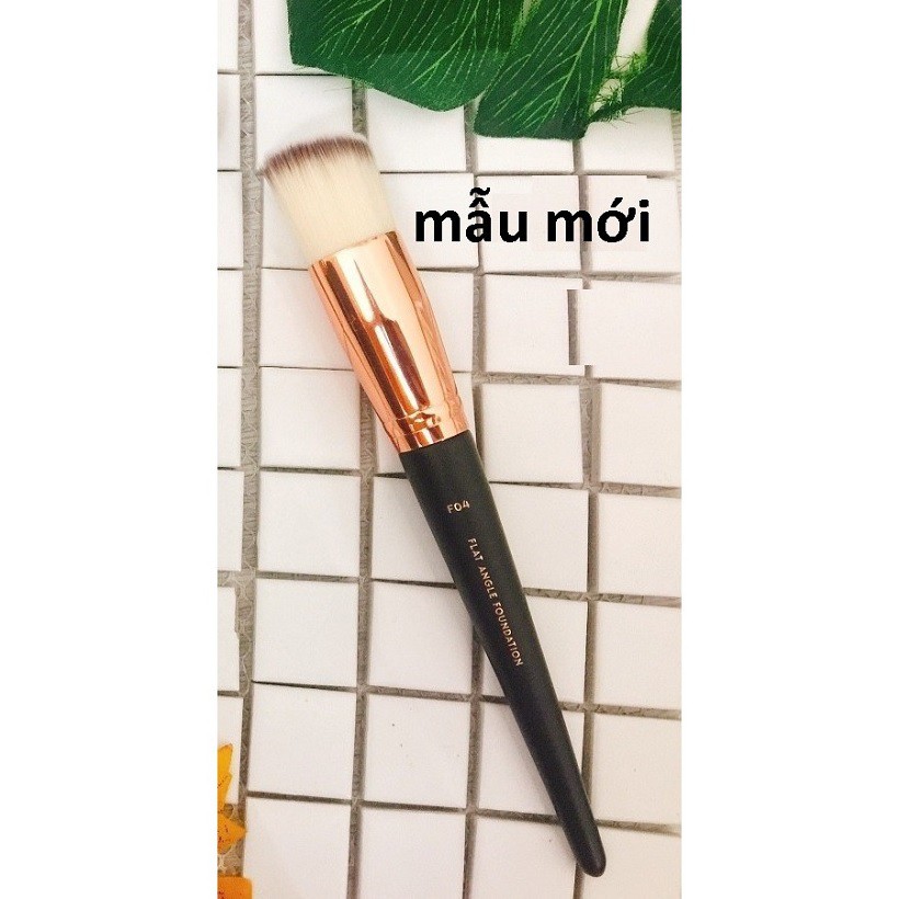 [HÀNG CHÍNH HÃNG] Cọ Nền Đầu Xéo Vacosi Flat Foundation Brush F04