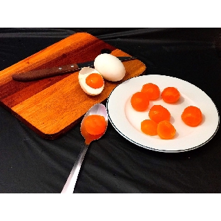 100 LÒNG ĐỎ TRỨNG MUỐI 06GR