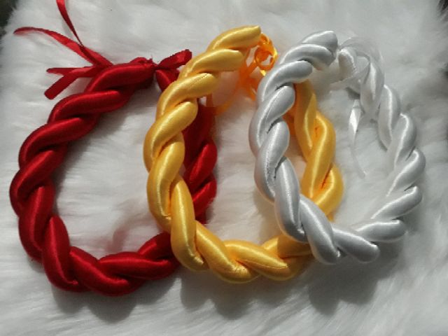Mấn cách tân, mấn đội áo dài đủ màu cho mẹ và bé