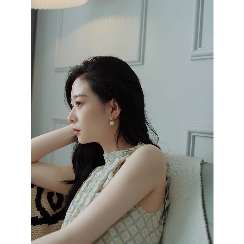 Khuyên Tai Kiểu Dáng Mới Đơn Giản Thời Trang Dành Cho Nữ