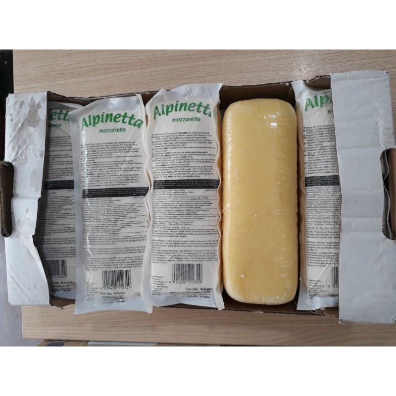 Phô mai khối mozzarella ALPINETTA Cheese 1.5kg