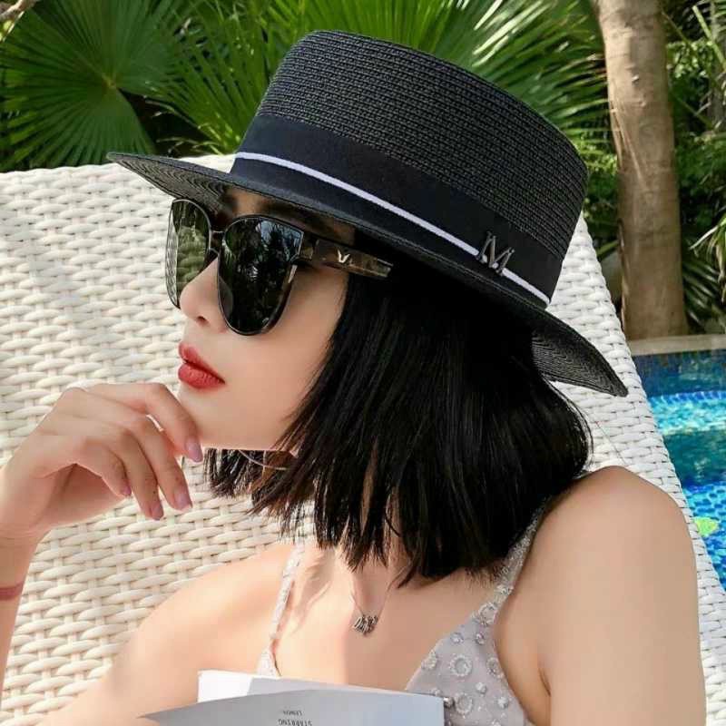 NÓN VÀNH CHỮ M VIỀN DÂY ĐEN