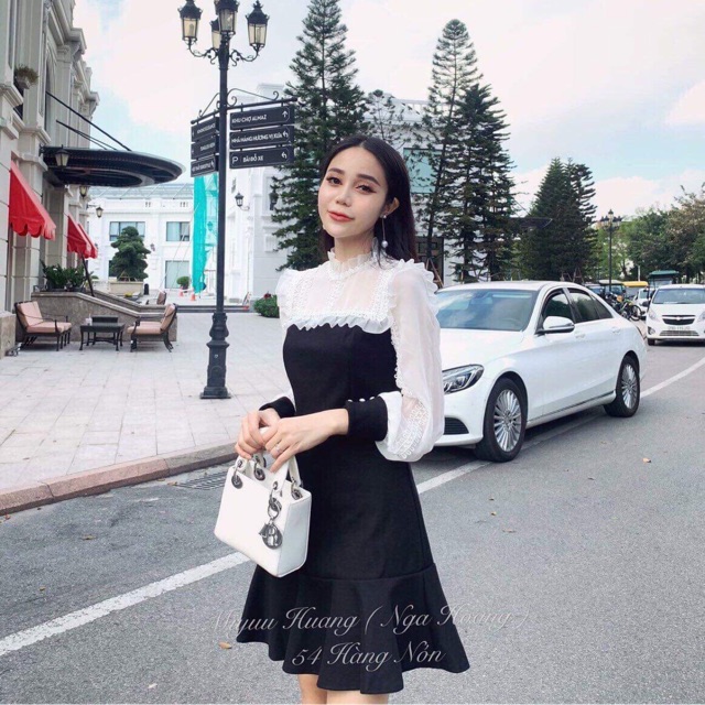 Váy đuôi cá pha tay ren