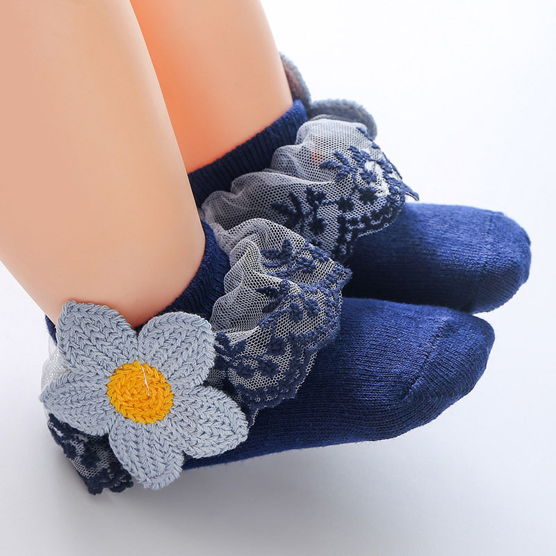 Đôi Vớ Cotton Mềm Mại Cho Bé Gái Sơ Sinh Từ 0-6 Tháng Tuổi