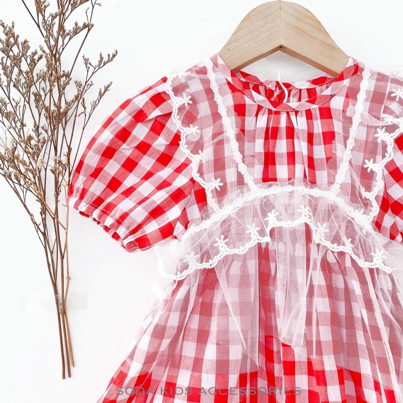 Váy kẻ đỏ kèm voan cho bé gái (Ảnh thật)