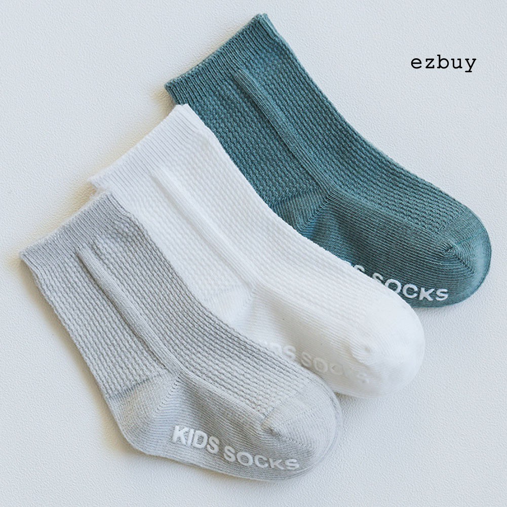 Bộ 3 Đôi Tất Bằng Cotton Màu Trơn Thoáng Khí Chống Trượt Cho Bé