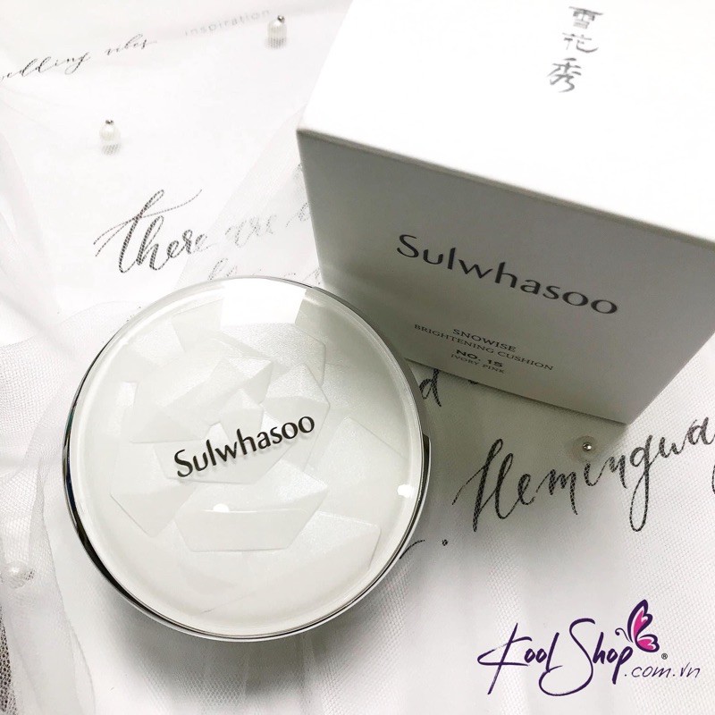 Phấn nước Sulwhasoo Perfecting Cushion & Perfecting Brightening Cushion cho lớp trang điểm sáng mịn không tì vết.